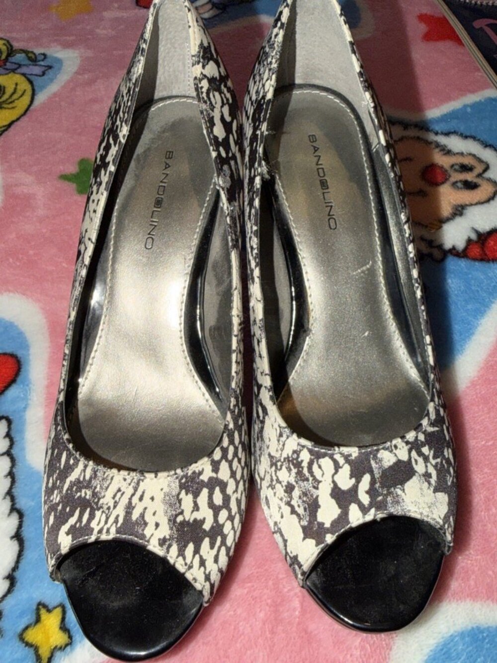 Bundlino High Heel Shoes Size: 8M Snake Print Black White open Toe